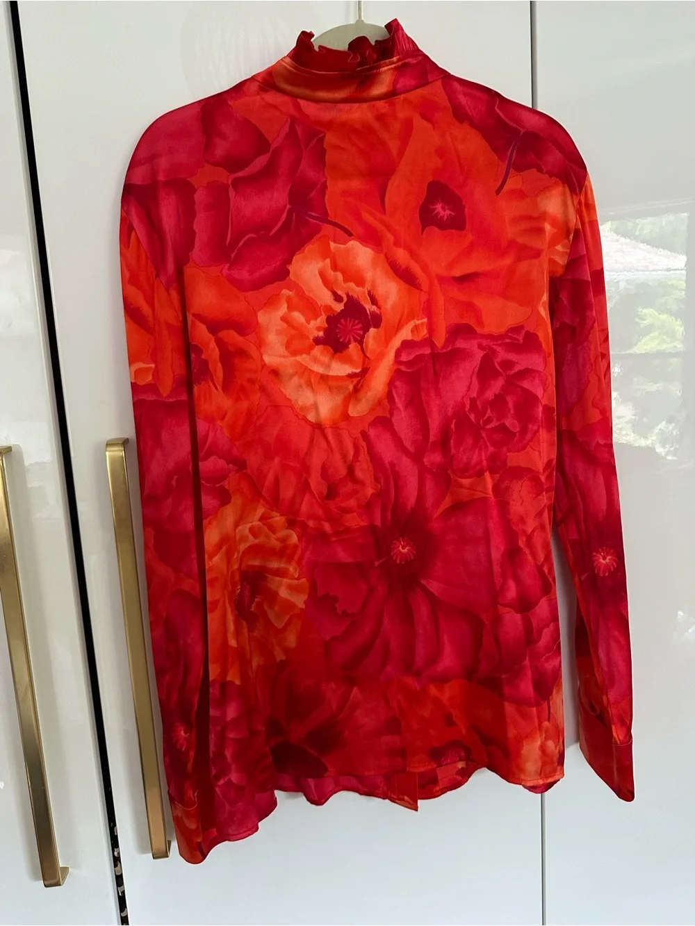 NWT St. John Vibrant Red Button-Front Blouse stretch silk - Picture 4 of 6